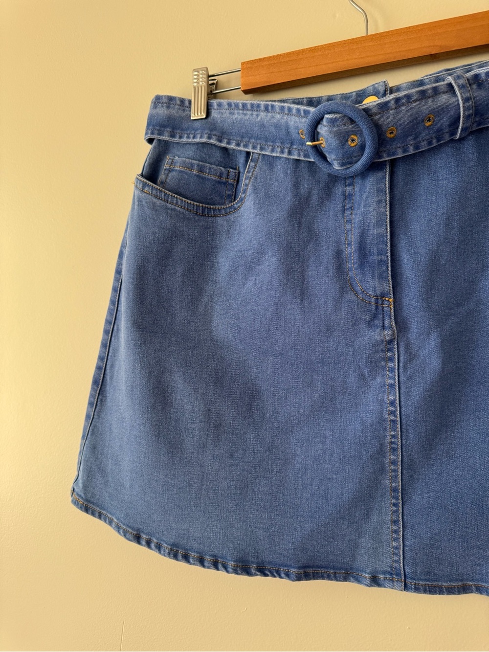 TUCKERNUCK Carver Belted Mini Skirt XL - Picture 3 of 9
